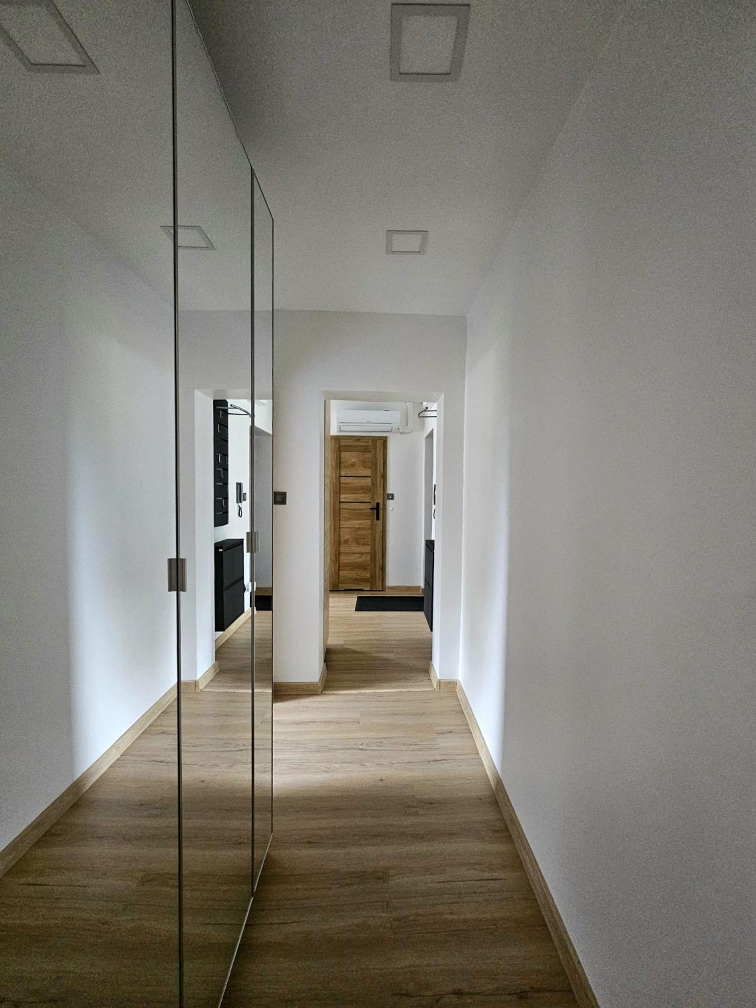 Apartament Radiostacja III Z Ogrodkiem, Parking Free Гливице Экстерьер фото