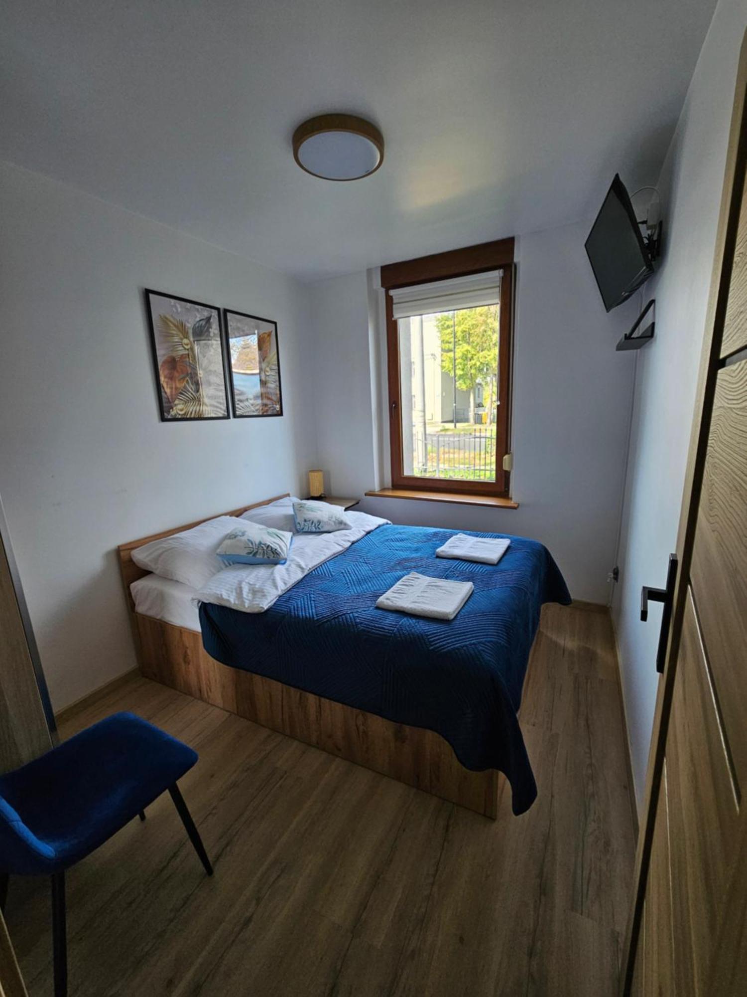 Apartament Radiostacja III Z Ogrodkiem, Parking Free Гливице Экстерьер фото
